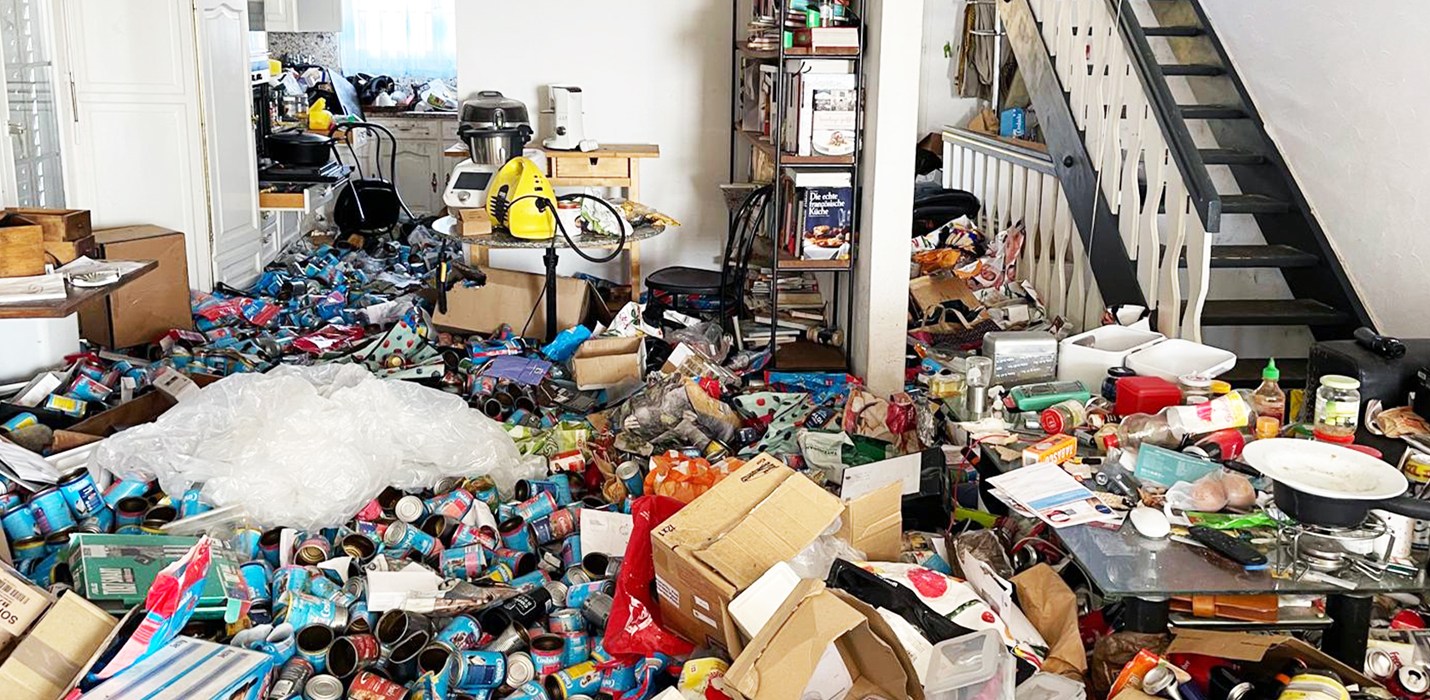 Logement d’accumulation compulsive : ce qui se cache réellement derrière et ce qu’il faut faire maintenant