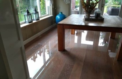 Waterschade herstel tijdens vakantie 