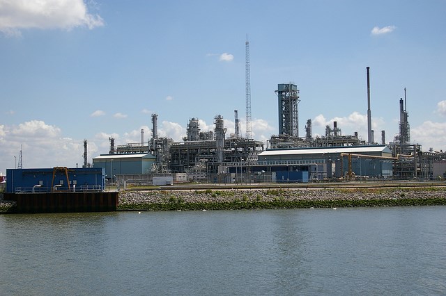 Surface Preparation and Coating Tips for the Petrochemical Industry