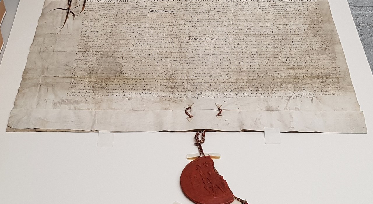 VANWAARDE restaureert Oud-Stadsarchief Roermond voor digitaliseringstraject.