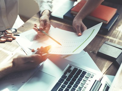 Fuktsäkerhetsarbetet börjar här. Vid nyproduktion och ombyggnation tillför vi kunskap om fukt. Minska risken för oförutsedda händelser!